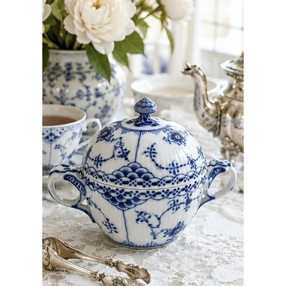 Royal Copenhagen Blue Fluted Half Lace Sugar Bowl Denmark 861 EUC